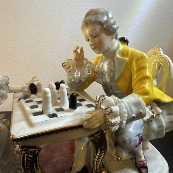 Vintage porcelain‎ lace decor  statue playing chess - Picture 2 of 13